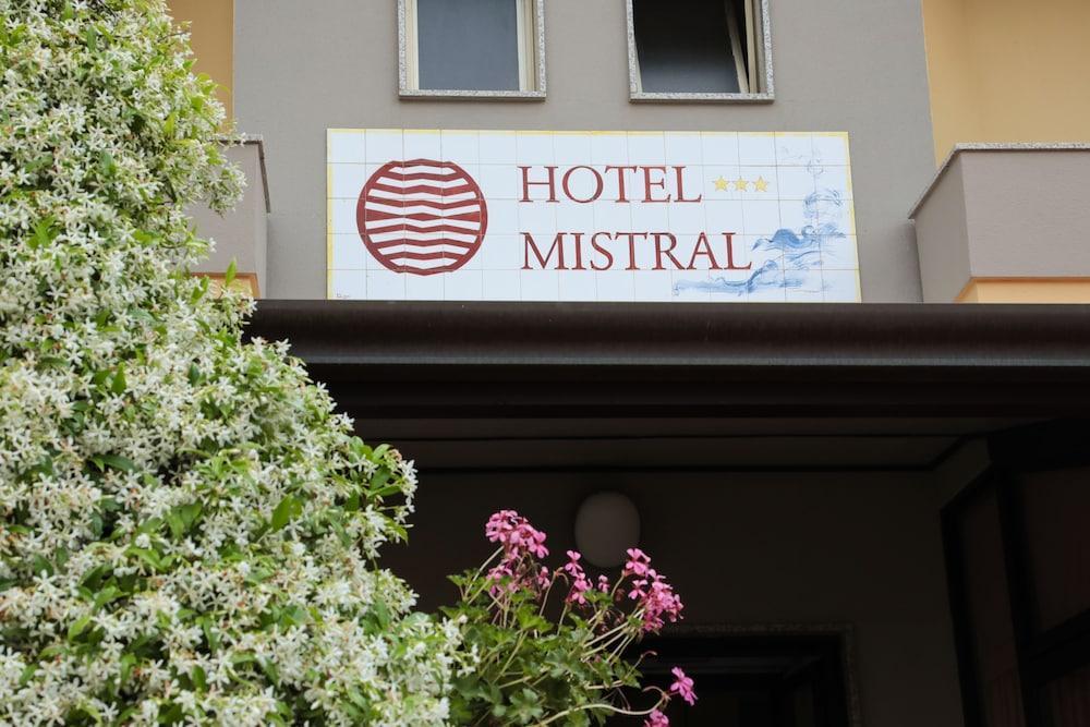 Hotel Mistral Alghero Exterior foto